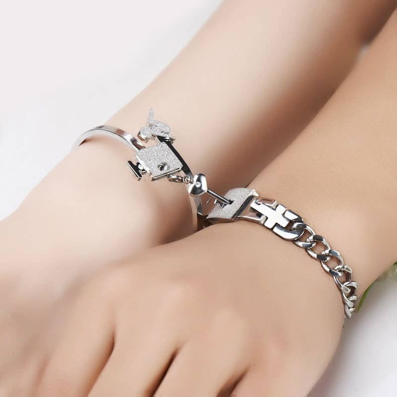 Amosfun Lock Bracelet and Key Necklace Set Valentines Day Love Lock  Necklace Wrist Bangle Titanium Steel Couple Love Heart Wrist Jewelry  Necklace for