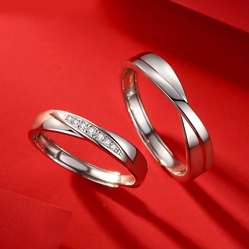 Tungsten Couple Rings his and hers Gold and Silver – Findurings